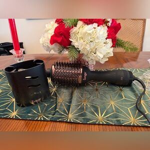 Lange Black 75mm Styling Brush. Brand new w/o box